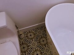 Siri Dahl & Tommy Wood in Sexy Egg Hunt - PervMom