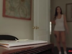 Gia Paige In Hot Babe Impassioned