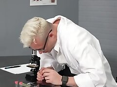 Aliens in Me! Andrew Connor, Dillon Diaz & Pierce Paris for ManUpFilms